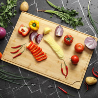 Planche à découper en bambou Garvee 61 x 41 cm avec rainure juteuse pour la cuisine et la préparation des aliments, robuste, polyvalente, couleur bois