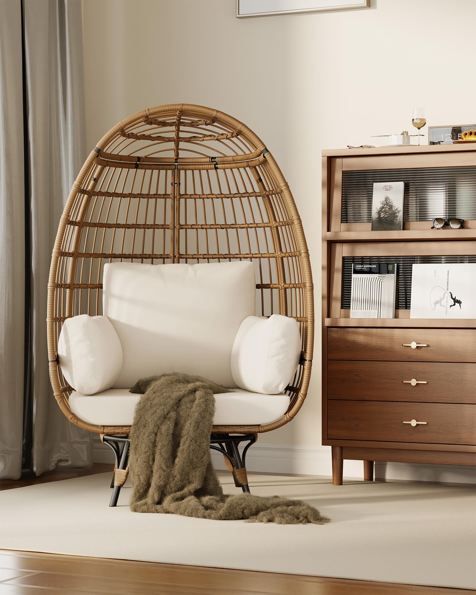 Garvee Fauteuil Œuf Pivotant 360° XL, Structure Acier et Base Métal, Rotin PE Résistant à l’Eau, Coussins Réglables, Intérieur/Extérieur, 96 × 76 × 145 cm, Naturel