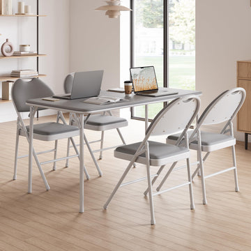 Ensemble de 4 chaises pliantes Garvee avec rembourrage épais en PU, pieds en métal et patins antidérapants, pour le bureau et les événements, grises, ergonomiques et empilables.