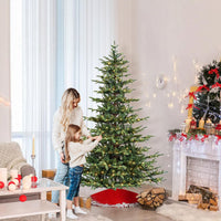 Sapin de Noël artificiel Garvee de 137 cm en PE/PVC avec éclairage LED automatique, idéal pour les petits espaces et une décoration de Noël chaleureuse.
