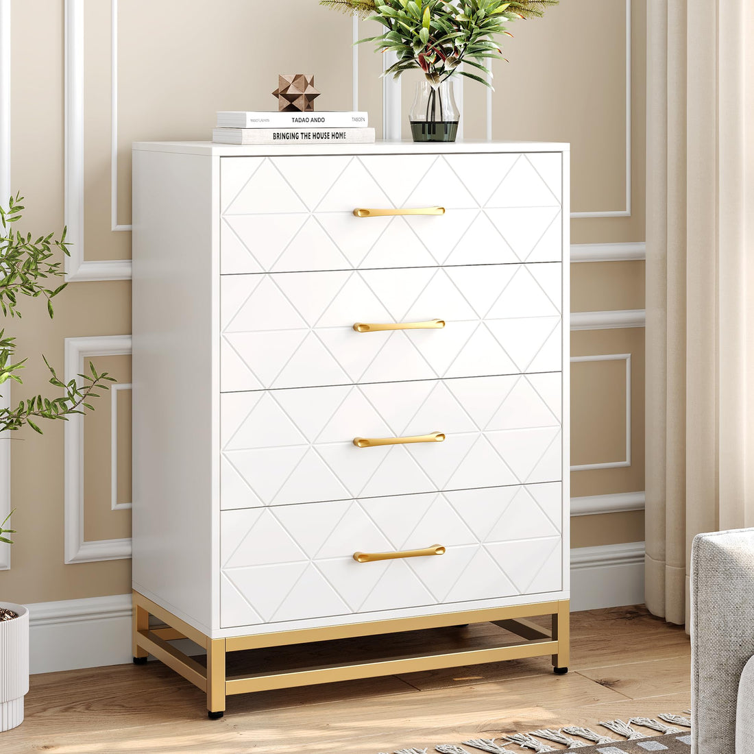 Commode Garvee pour chambre à coucher, 4 tiroirs, style moderne, poignées en métal, structure en MDF, blanche, robuste, grand espace de rangement, idéale pour le bureau ou le salon.