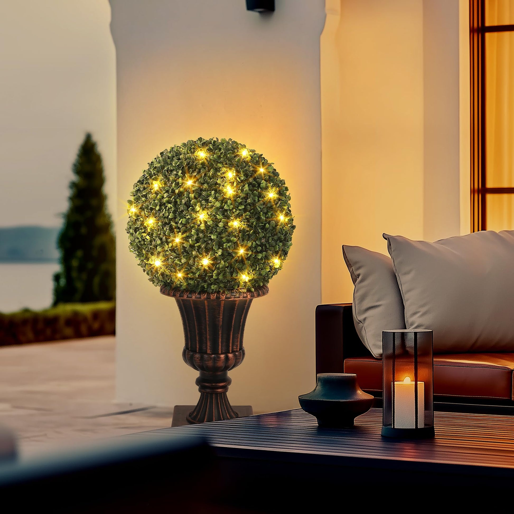 Garvee Boules de buis artificielles 40 cm avec éclairage LED et base dorée, décoration verte pour jardin, terrasse et balcon