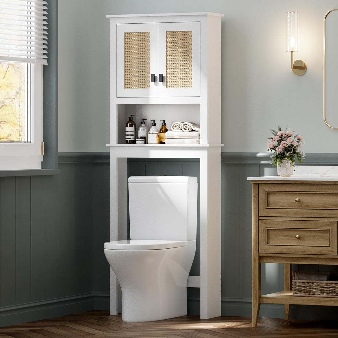 Meuble de rangement Garvee à suspendre au-dessus des toilettes, portes en rotin, étagère réglable, bois, blanc, pour salle de bain et buanderie
