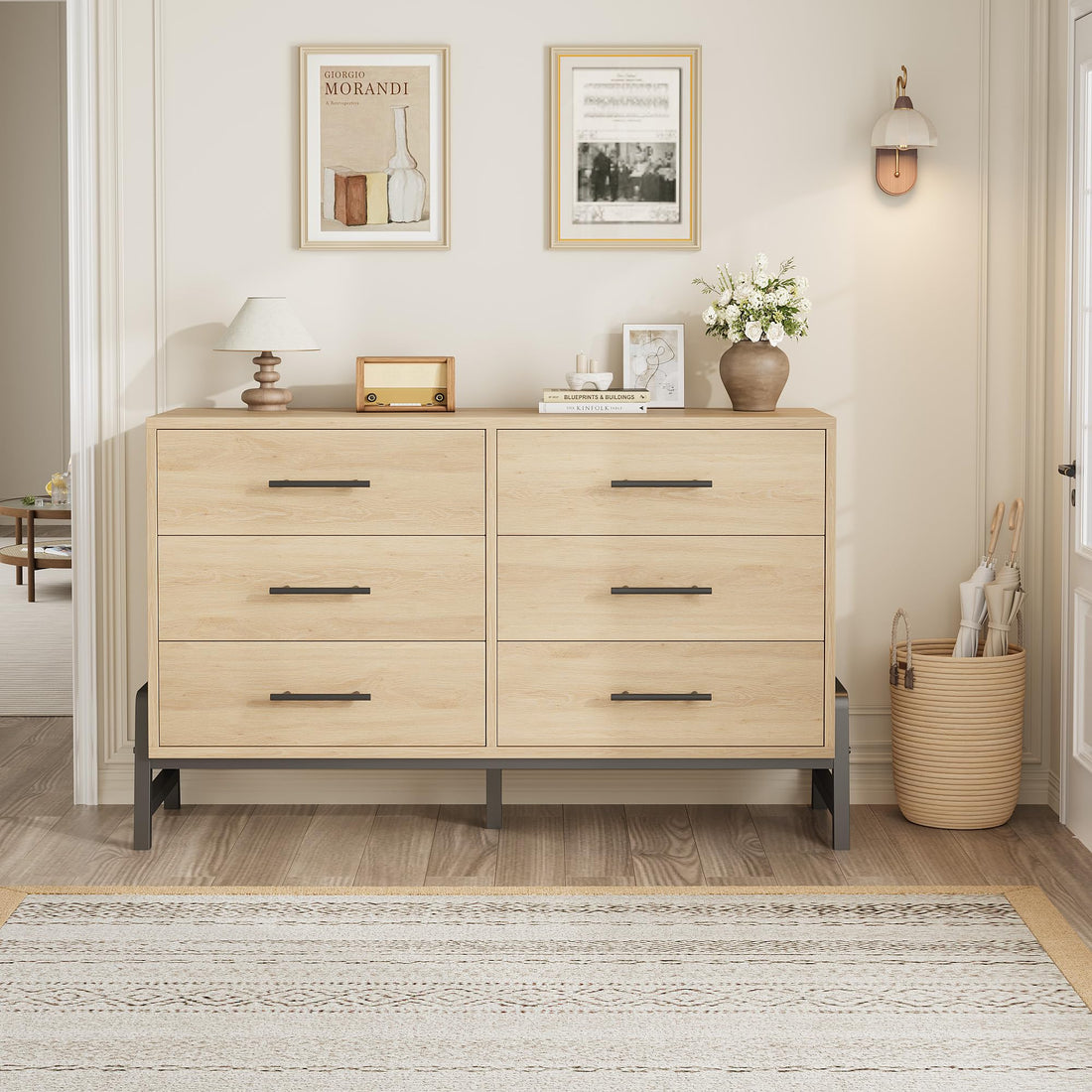 Commode Garvee, 6 tiroirs, 132 cm de large, grand espace de rangement, meuble en bois autoportant, chêne naturel, chambre, salon