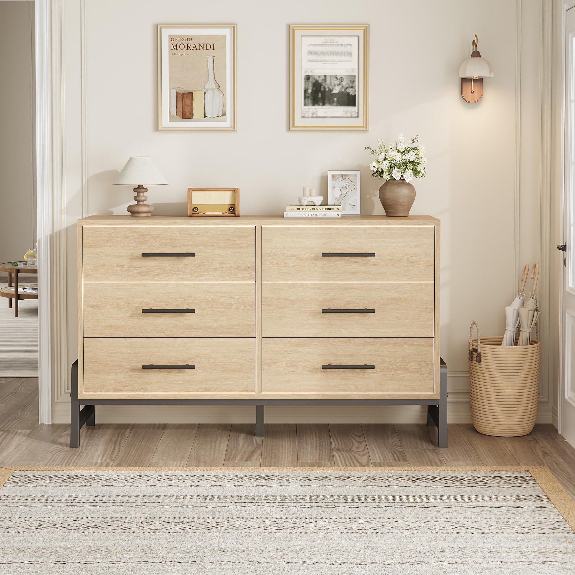 Commode Garvee, 6 tiroirs, 132 cm de large, grand espace de rangement, meuble en bois autoportant, chêne naturel, chambre, salon