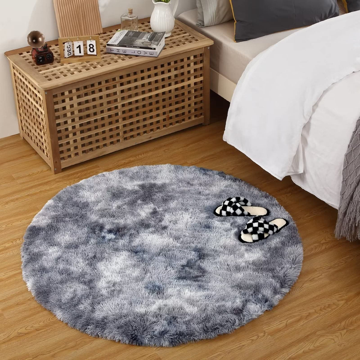 Tapis rond moelleux Garvee 80 cm (2'7,5") pour chambre d'enfant, gris, doux et moelleux, en velours et éponge, antidérapant et insonorisant, idéal pour les chambres de bébé et d'adolescent.