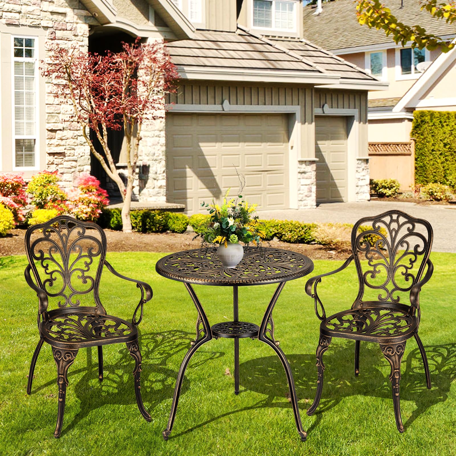 Ensemble de jardin 3 pièces Garvee en aluminium moulé avec trou pour parasol, idéal pour le jardin, le balcon et la terrasse. Finition laiton rétro, robuste et élégant.
