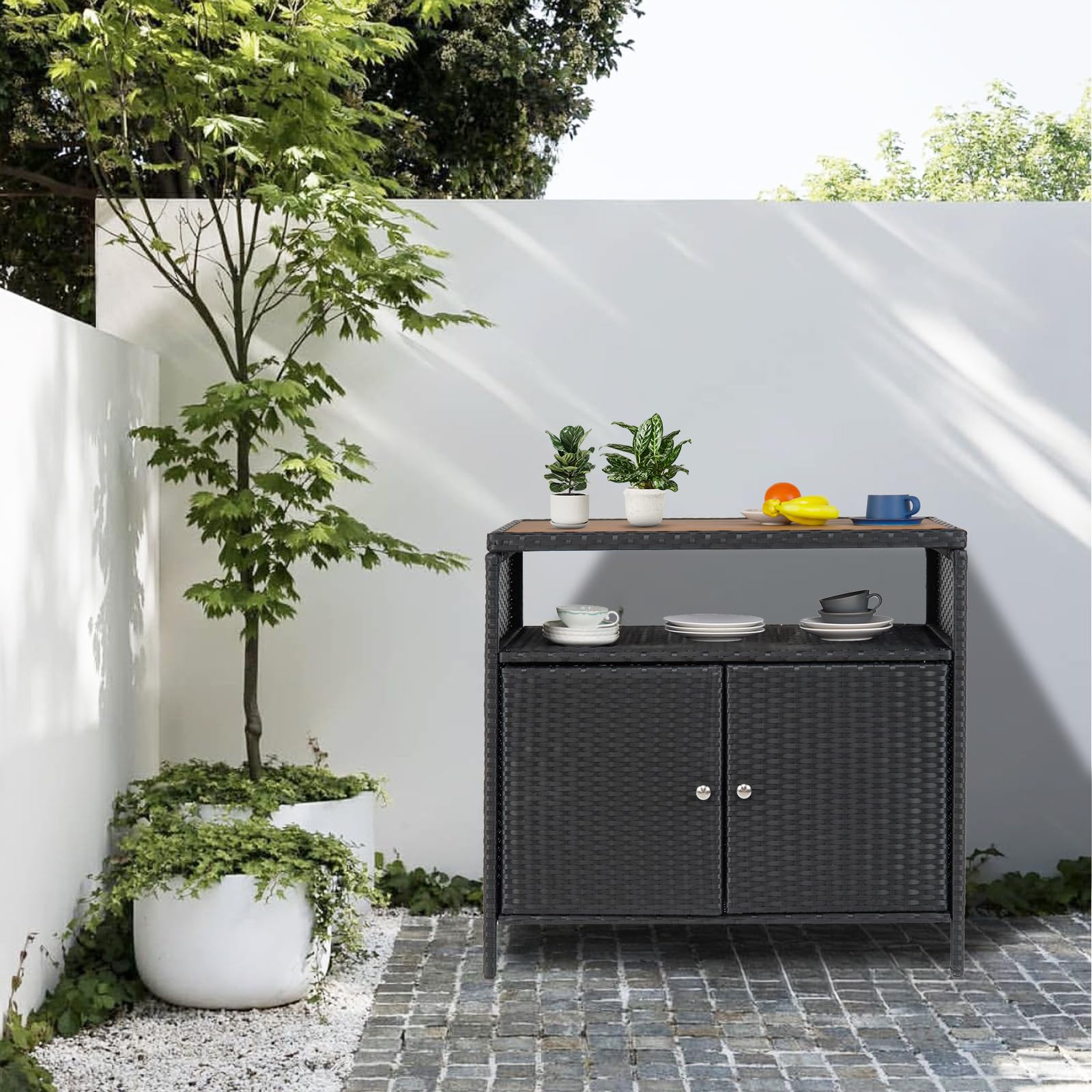 Armoire de rangement extérieure Garvee en résine tressée avec étagère, résistante aux intempéries, acier thermolaqué, 2 portes, marron, idéale pour le jardin et la piscine.
