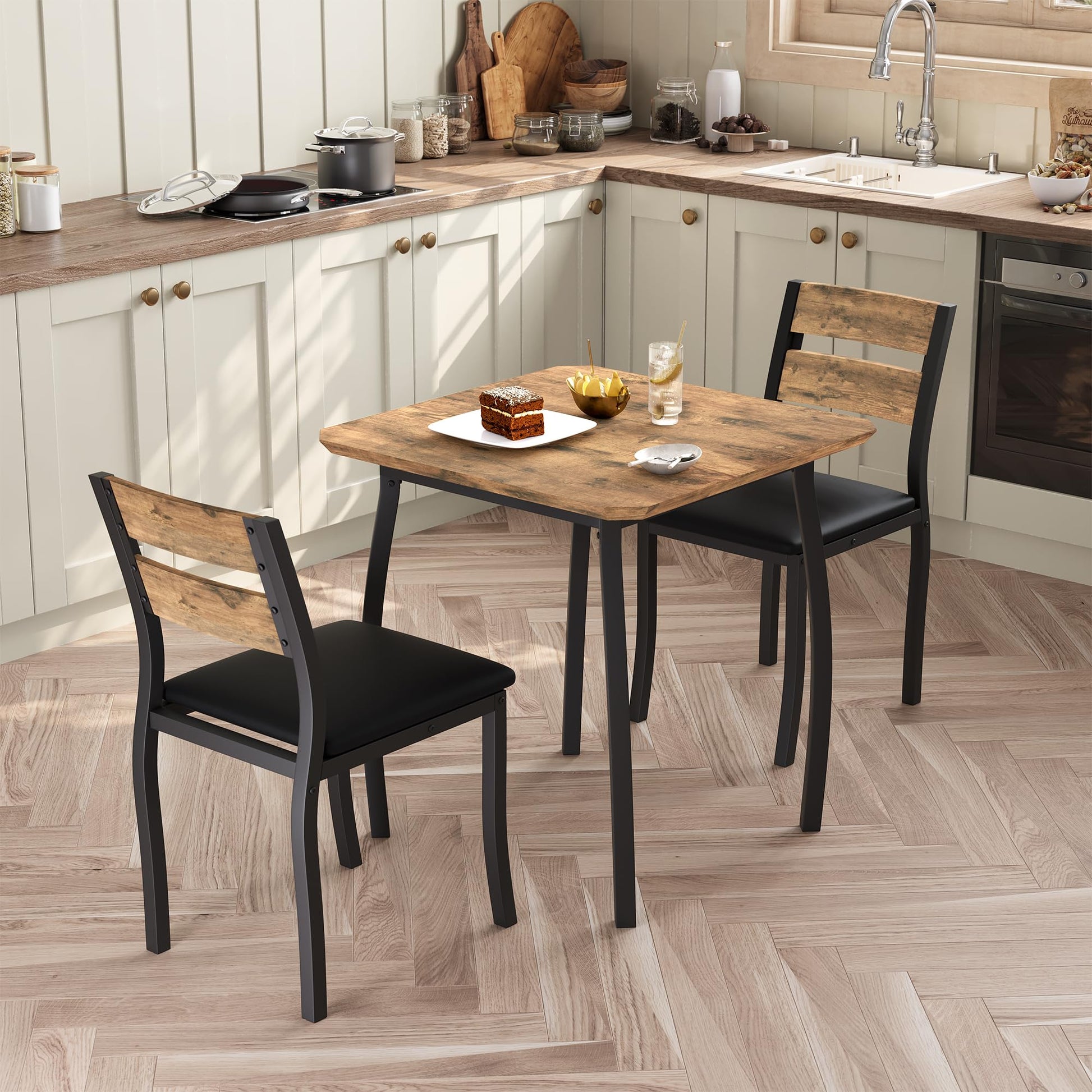 Ensemble de salle à manger Garvee 3 pièces pour 2 personnes avec structure en métal et plateau en MDF, compact, couleurs rétro, idéal pour les petites cuisines et les appartements.