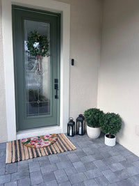 Ensemble d'arbres artificiels en buis Garvee de 61 cm (24 pouces), résistant aux UV, réaliste, en polyéthylène, pré-assemblé avec pot en ciment, pour entrée et terrasse, vert
