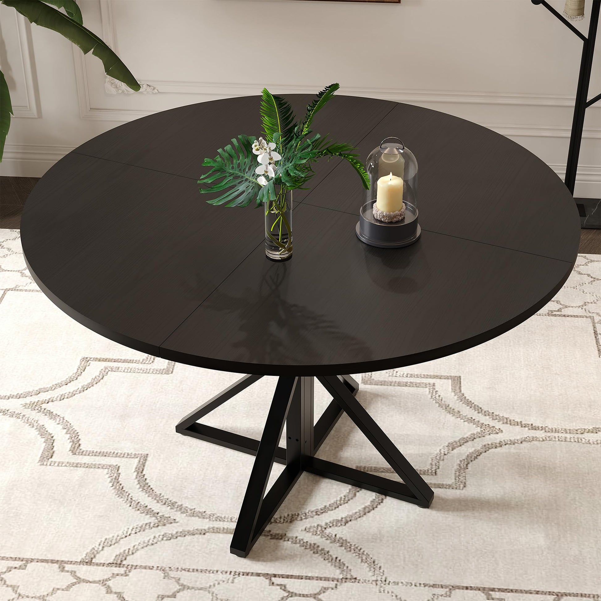 Table de salle à manger ronde Garvee de 119 cm (47 pouces) avec piètement en métal, idéale pour la cuisine et la salle à manger. Plateau en MDF résistant aux rayures et antidérapant, pouvant accueillir 4 à 6 personnes.
