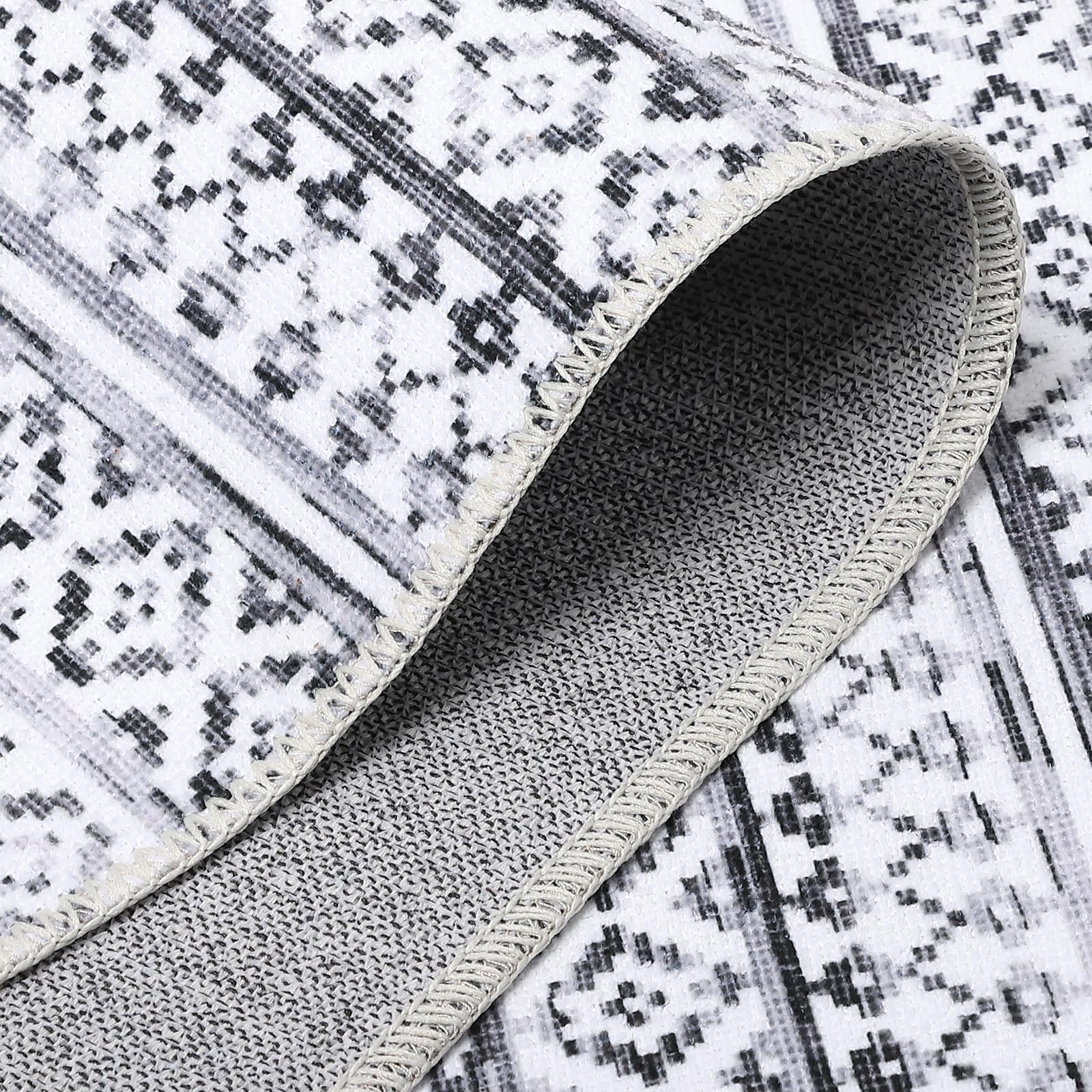 Tapis Garvee Boho imperméable, antidérapant et lavable à poils courts, motif losanges bohème, idéal pour le salon, la chambre ou la salle à manger. Motif losanges bohème.