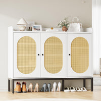 Meuble à chaussures Garvee avec 3 portes en rotin, étagères réglables, en MDF blanc, idéal pour l'entrée et le salon, grand espace de rangement, 117 cm (L) x 35 cm (l) x 73 cm (H)