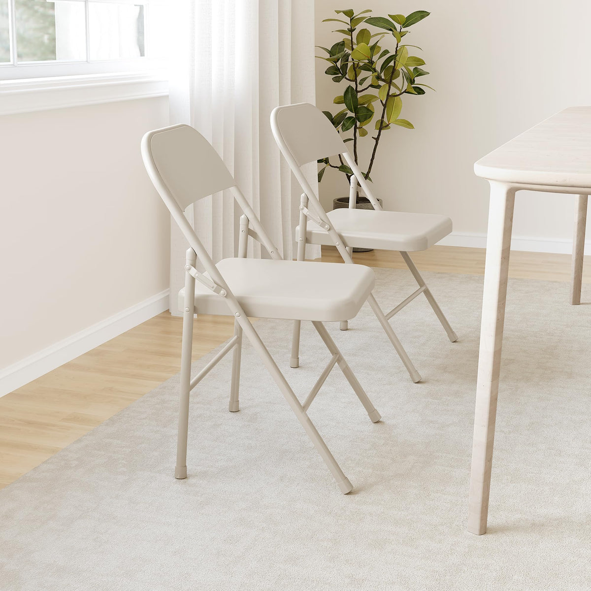 Garvee Lot de 4 chaises pliantes beige, cadre en métal, charge max. 159 kg, chaises portables pour salle à manger, salon, bureau et camping