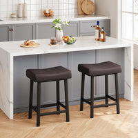 Garvee Lot de 2 tabourets de bar selle 61 cm, sans dossier, assise rembourrée incurvée, pieds métal et repose-pieds, pour îlot de cuisine ou bar, marron