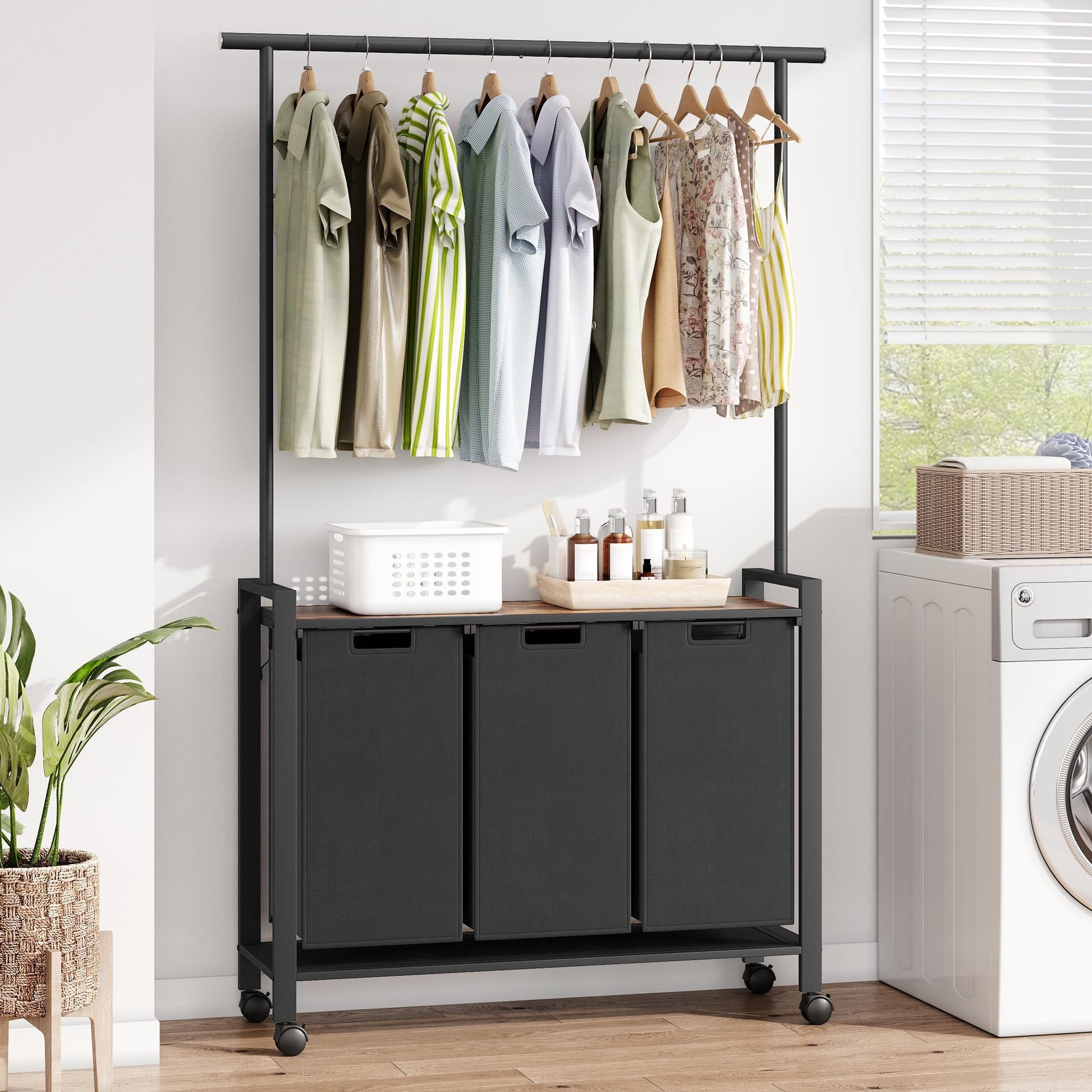 Trieur à linge Garvee avec roulettes et barre de suspension, panier à linge à 3 compartiments, tissu Oxford, marron rustique, pour buanderie