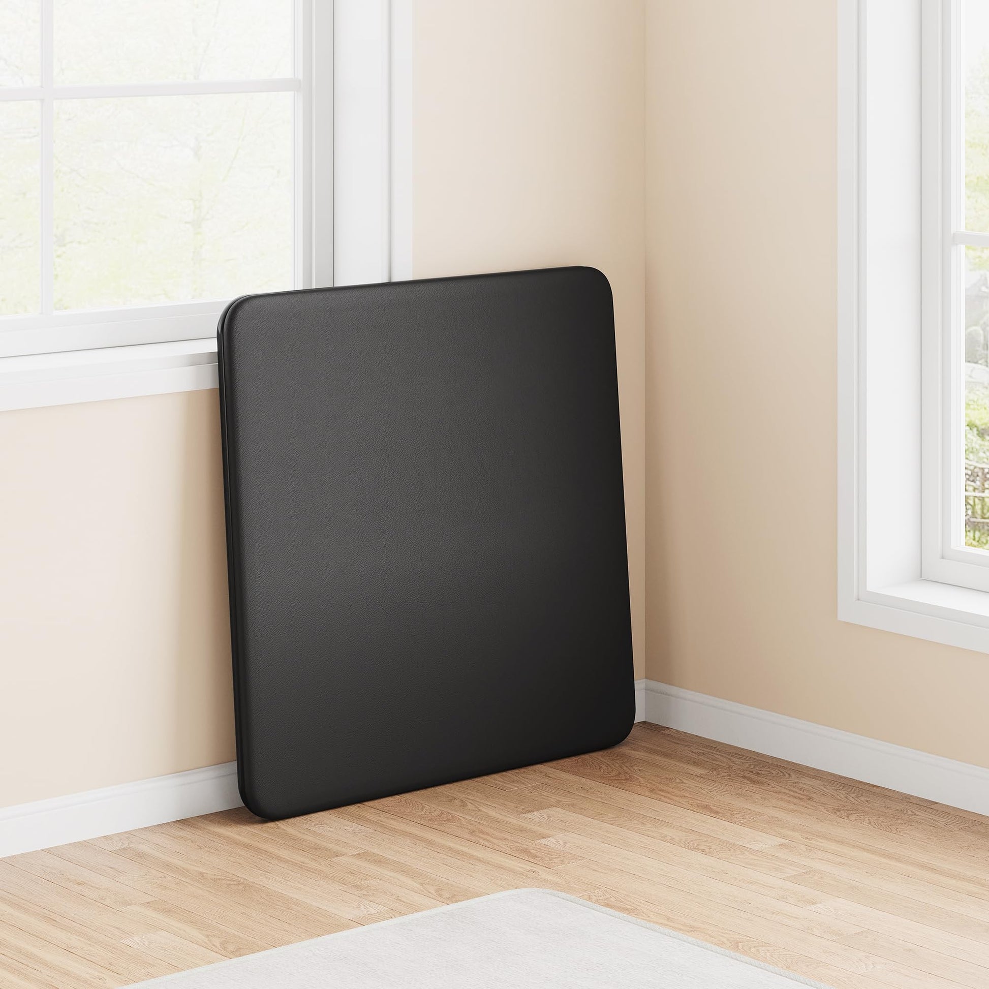Table pliante Garvee 85,3 cm (33,6 pouces) avec coussin en PU, cadre en métal et pieds antidérapants, idéale pour le bureau et le camping. Couleur : noir. Portable.