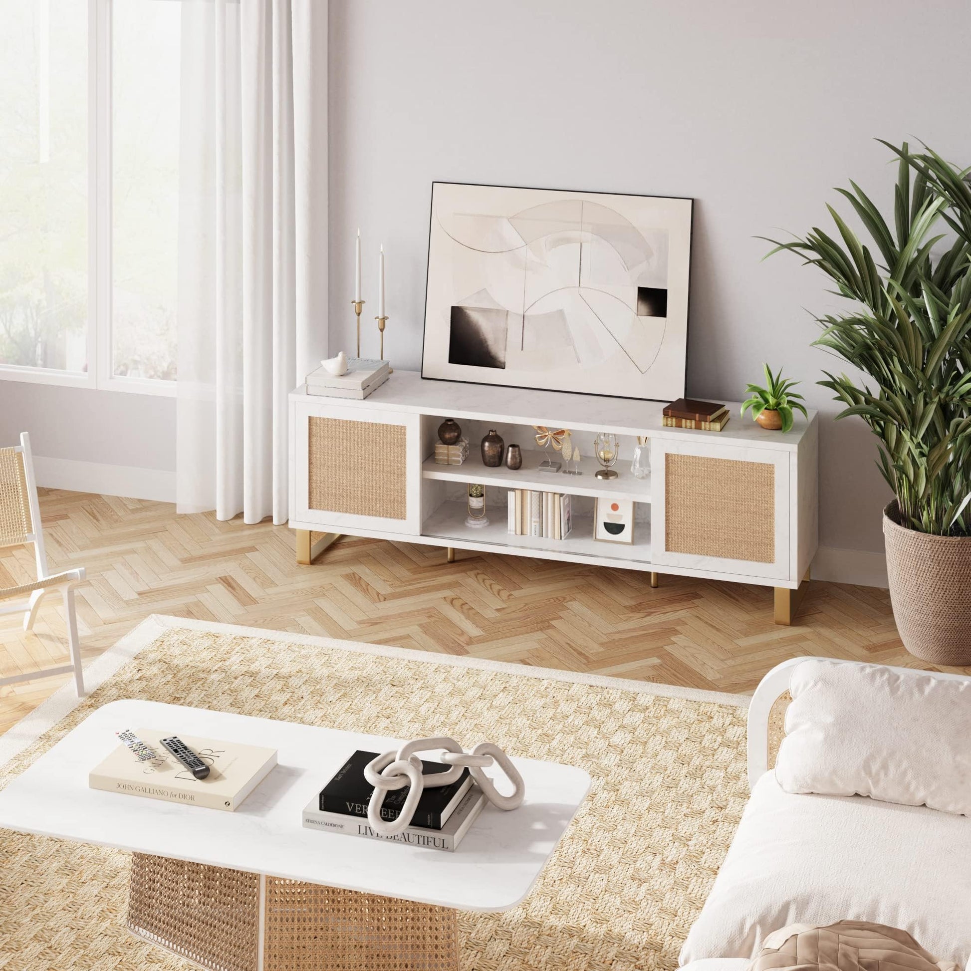 Garvee Meuble TV en rotin blanc moderne 168 cm avec rangement, portes en rotin, pieds dorés pour salon et chambre