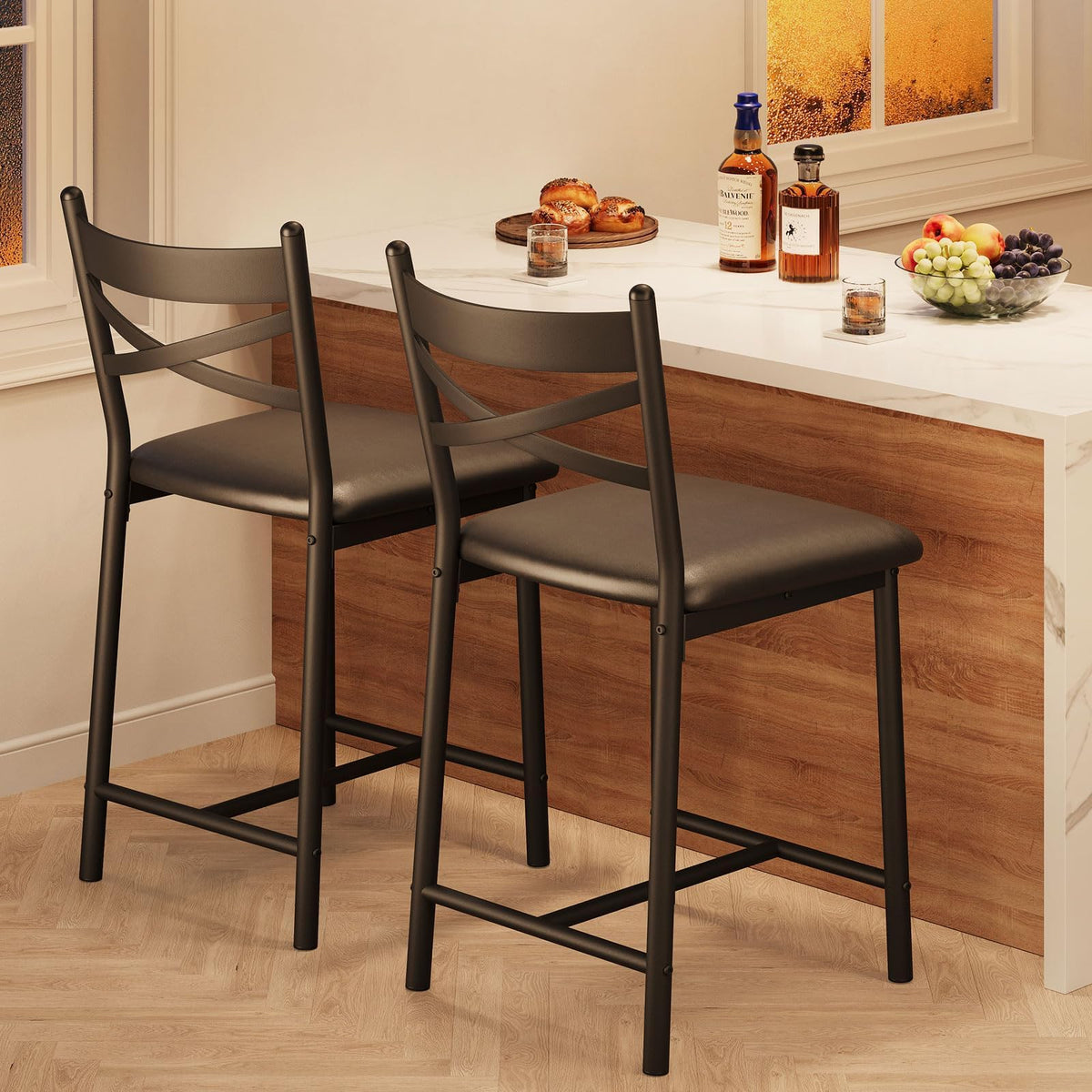 Garvee lot de 2 tabourets de bar 66 cm, structure métal, assise en polyuréthane, dossier et repose-pieds, noirs