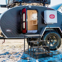 Escalier 4 marches pour camping-car avec rampe – antidérapant et portable, en acier thermolaqué noir