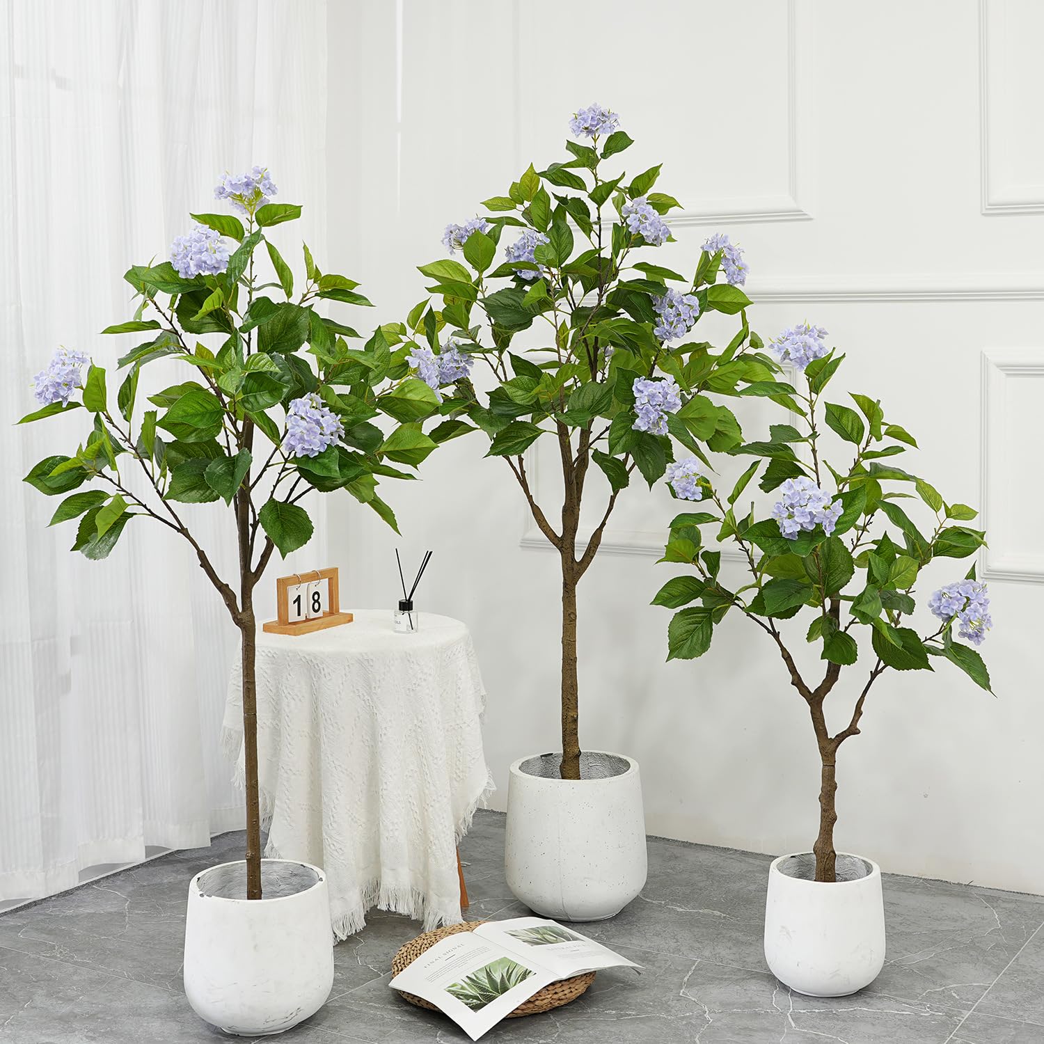 Hortensia artificiel Garvee de 120 cm avec pot moderne pour la décoration intérieure du salon ou du bureau. Réaliste, facile d'entretien, en plastique vert.