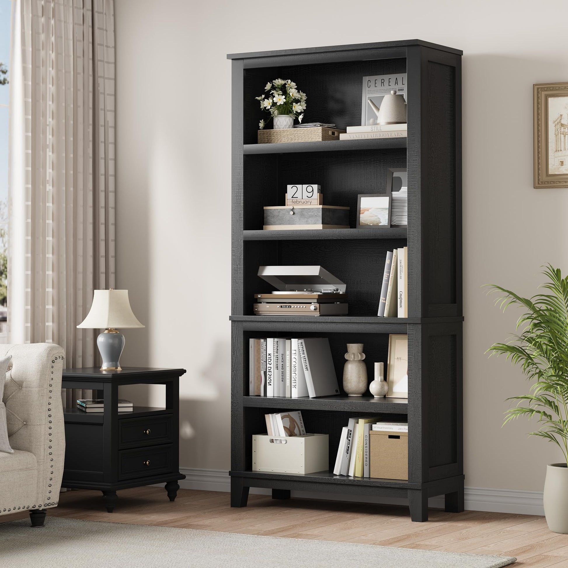 Garvee Bibliothèque farmhouse noire 180 cm, largeur 80 cm, 5 niveaux avec étagères réglables et pieds en bois, style rustique vintage pour salon, bureau et bibliothèque
