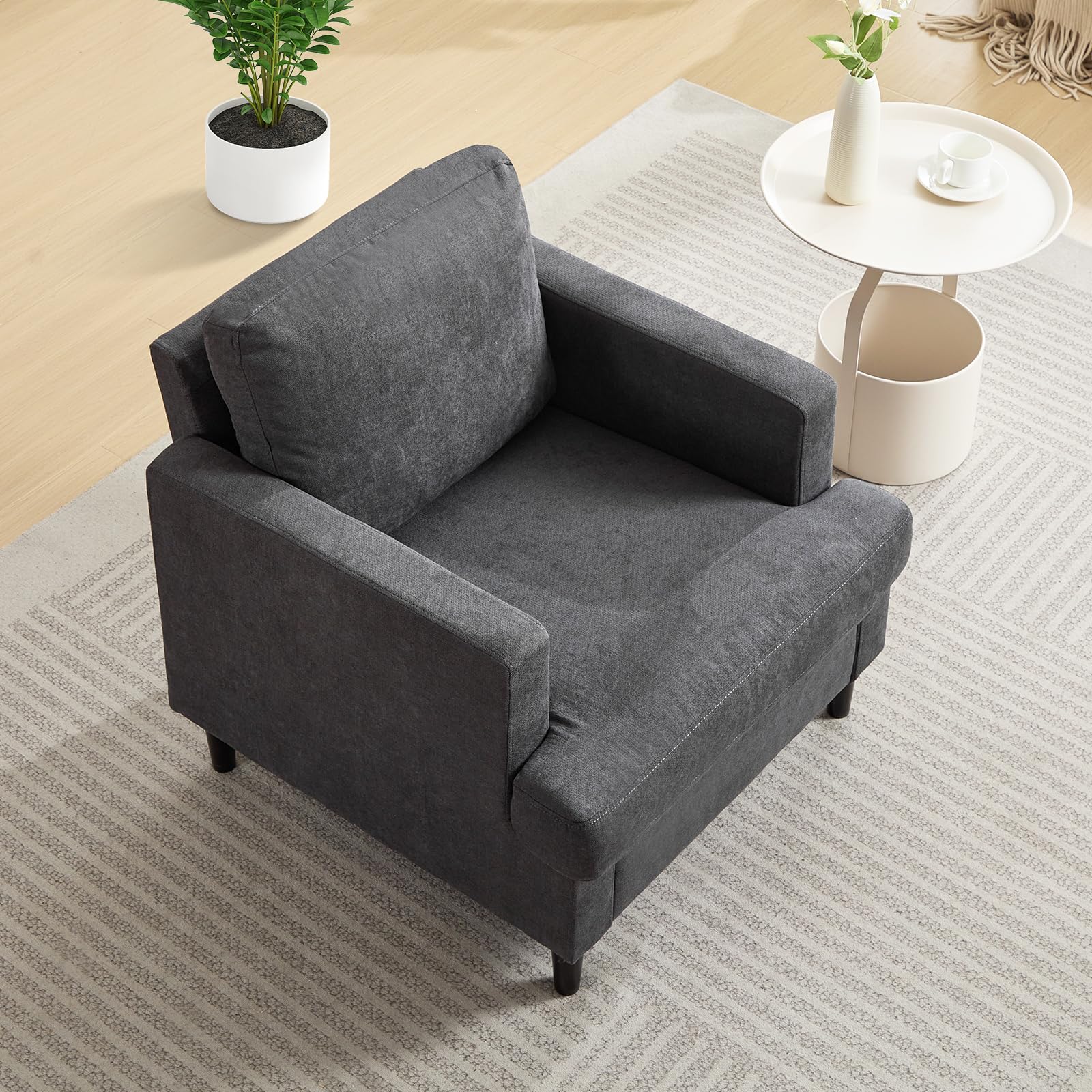 Fauteuil d'appoint moderne Garvee en tissu lin avec pieds robustes en bois, idéal pour le salon et le bureau. Confortablement rembourré et respirant.