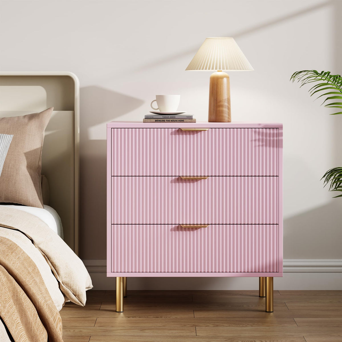 Commode moderne rose Garvee à 3 tiroirs avec poignées dorées pour chambre et salon, 71 x 43 x 76 cm, bois MDF