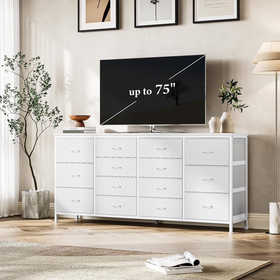 Garvee Meuble TV blanc 160 cm avec 14 tiroirs, prises électriques, pour chambre et salon, en tissu et bois, durable et anti-basculement
