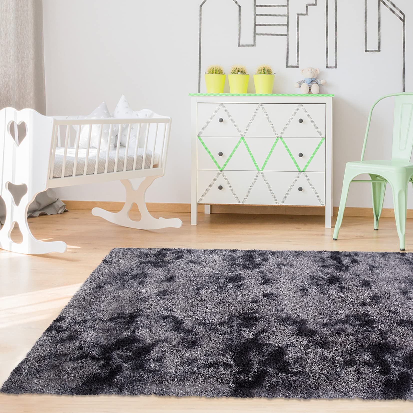 Tapis rond moelleux Garvee 80 cm (2'7,5") pour chambre d'enfant, gris, doux et moelleux, en velours et éponge, antidérapant et insonorisant, idéal pour les chambres de bébé et d'adolescent.