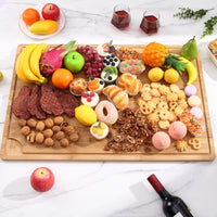 Planche à découper Garvee en bambou 30 x 20 pouces avec rigole à jus et poignée pour cuisines domestiques et professionnelles. Bois naturel, robuste et polyvalente.