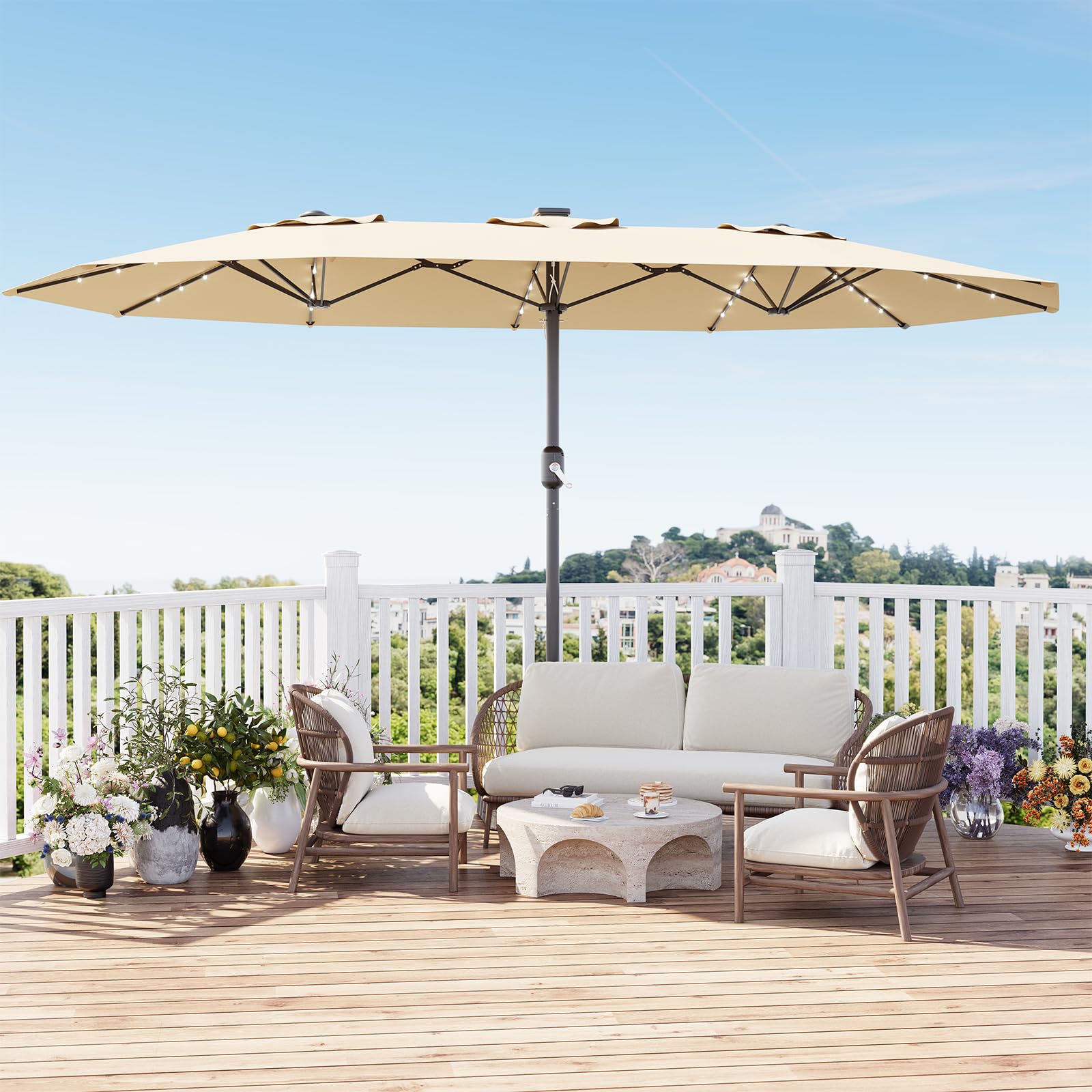 Garvee Parasol de Jardin 270 × 450 cm avec LED et Recharge Solaire, Protection UV, Toile Polyester Imperméable, Cadre en Fer Antirouille, Inclinaison Réglable