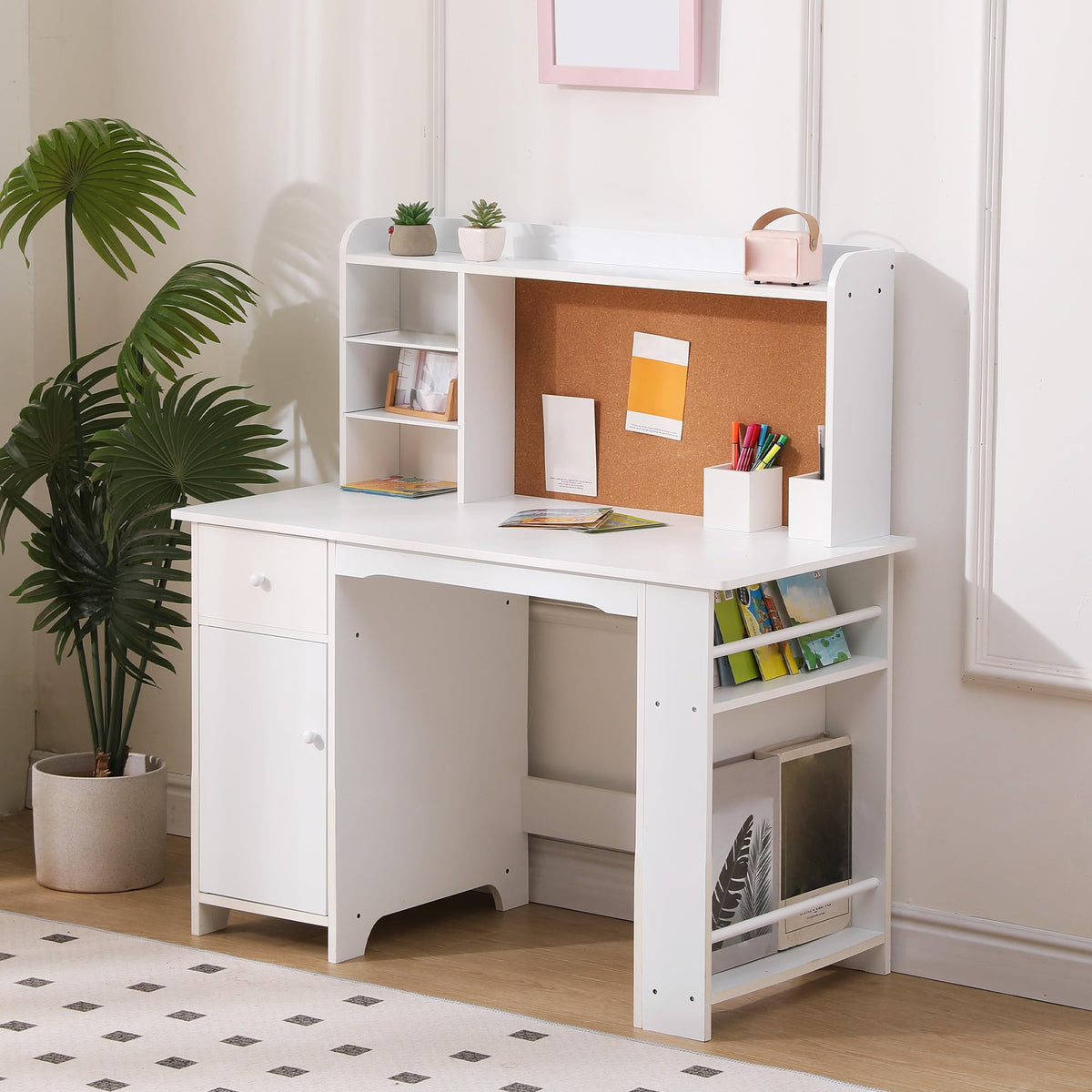 Ensemble bureau enfant Garvee avec étagère et tiroir pour garçons et filles de 3 à 8 ans, en bois rose, pour l'apprentissage et la salle de jeux.
