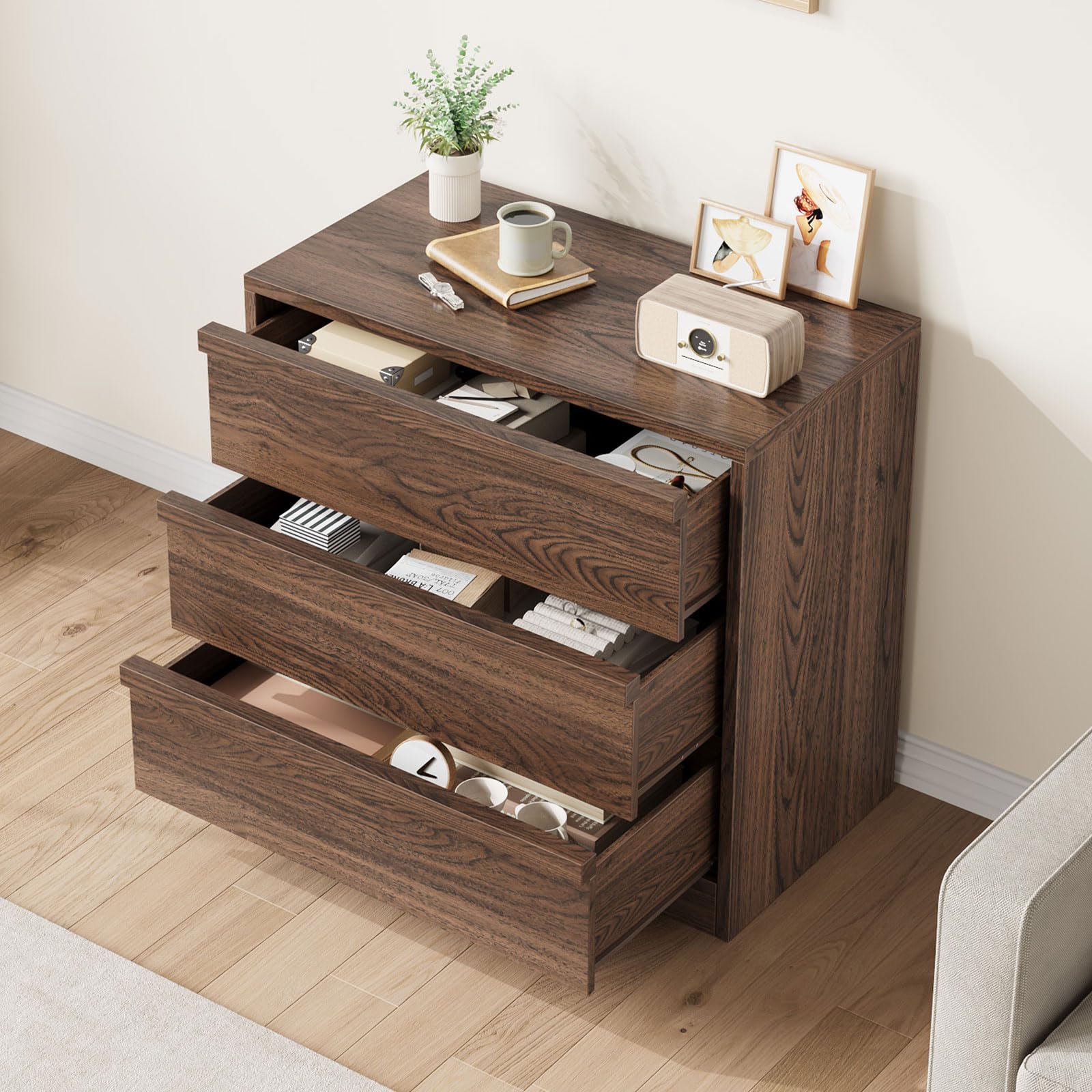 Commode Garvee à 3 tiroirs, noyer, offrant un grand espace de rangement pour la chambre, le salon et le couloir, 75 cm x 40 cm x 77 cm, design moderne