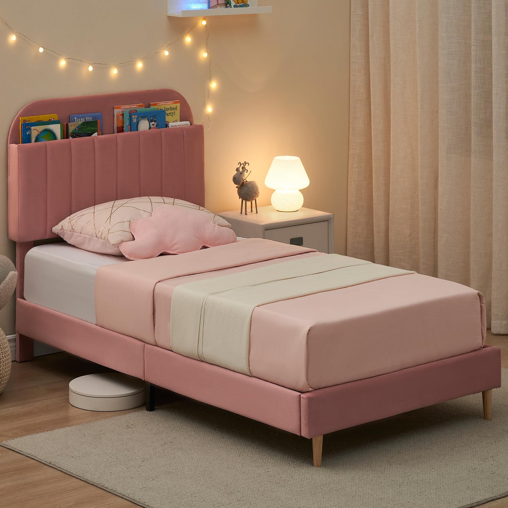 Cadre de lit double Garvee avec bibliothèque, velours, pieds robustes en acier, silencieux, rose, pour chambre d'enfant