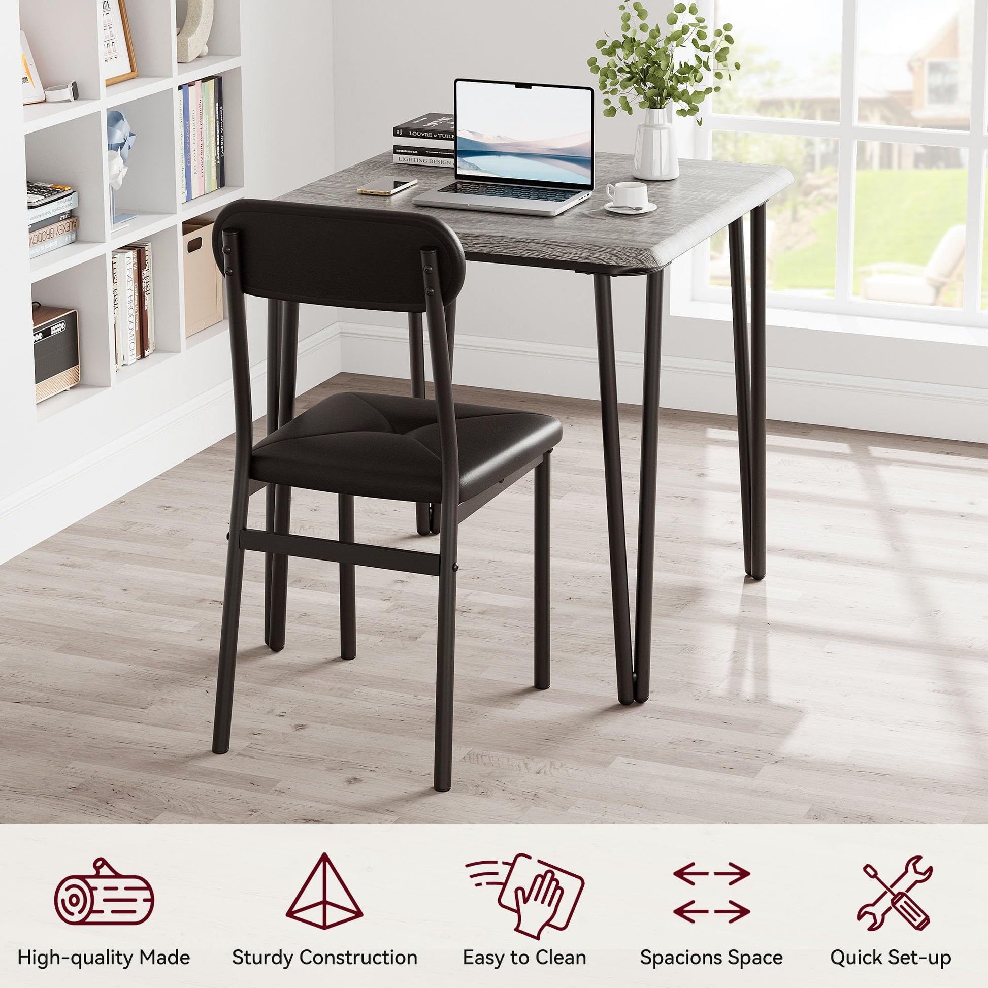 Ensemble table et chaises Garvee pour 2 personnes, avec chaises rembourrées, MDF et métal, compact pour petits espaces, gris vintage et noir.