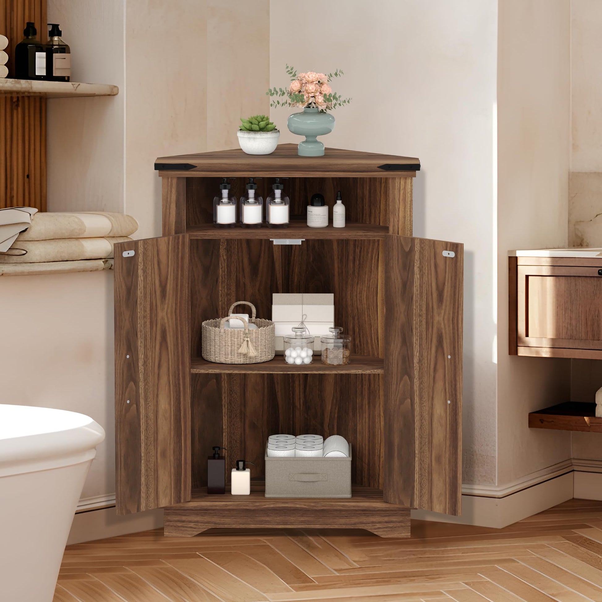 Meuble de salle de bain d'angle Garvee avec portes coulissantes de style grange, étagères réglables, MDF, grand espace de rangement, conception robuste, marron, idéal pour les petits espaces
