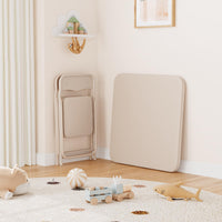 Ensemble table et chaises pliantes Garvee pour enfants avec coussin d'assise en PU, structure robuste en acier, pliable, idéal pour manger, lire et jouer, compact et confortable.