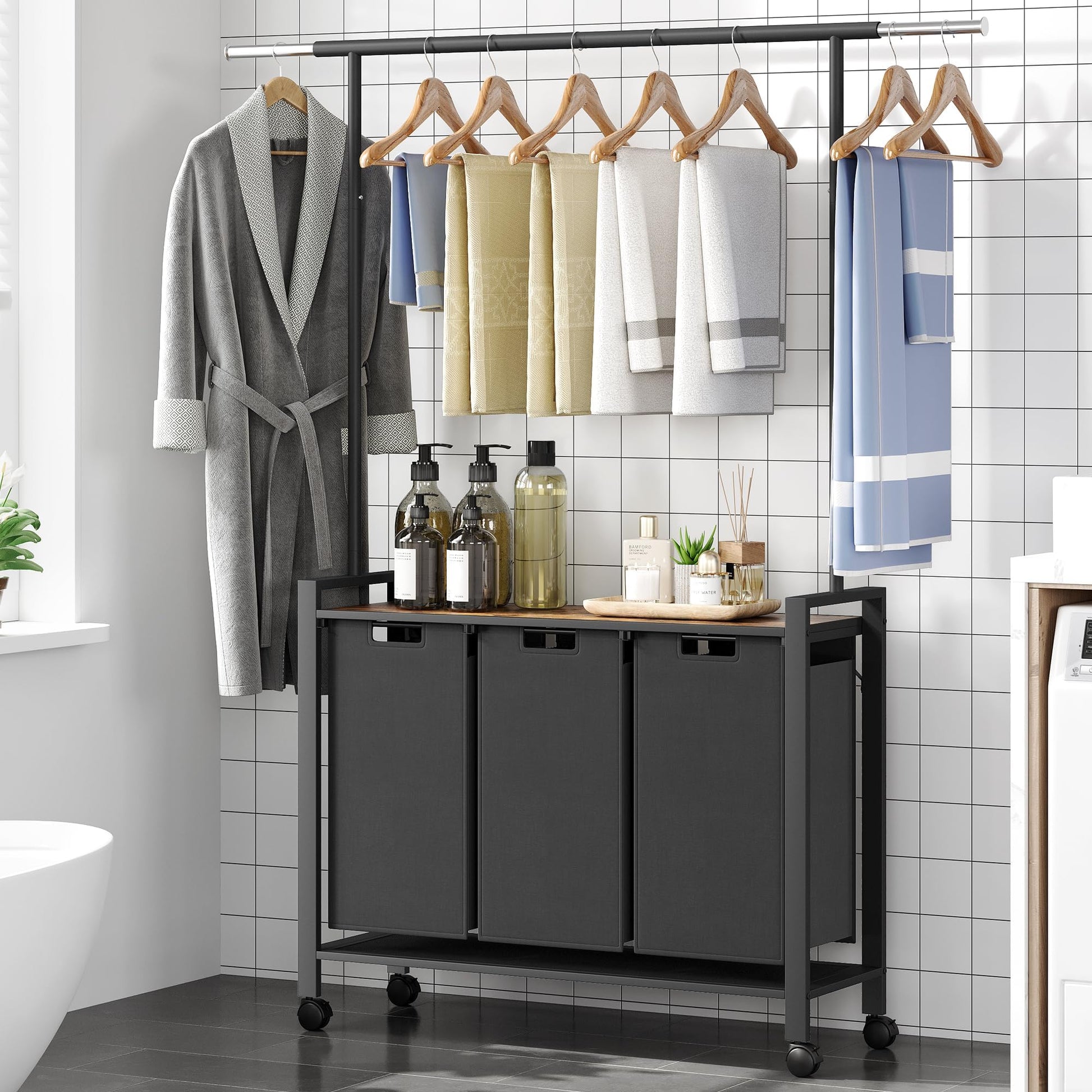 Trieur à linge Garvee avec roulettes et barre de suspension, panier à linge à 3 compartiments, tissu Oxford, marron rustique, pour buanderie