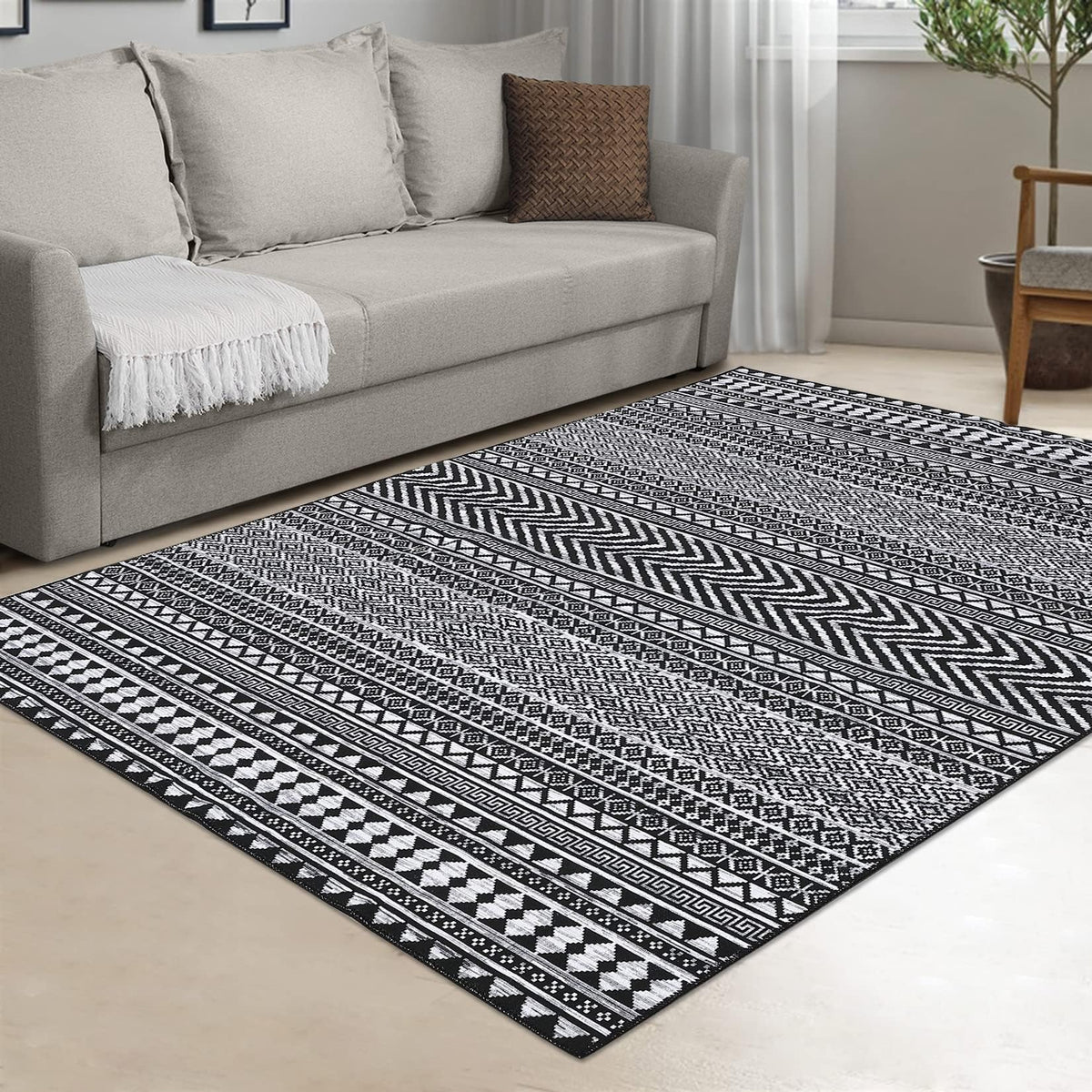 Tapis marocain bohème GARVEE 160x230cm Noir, déperlant, à poils courts, résistant aux taches et à l'huile, lavable, salon et chambre