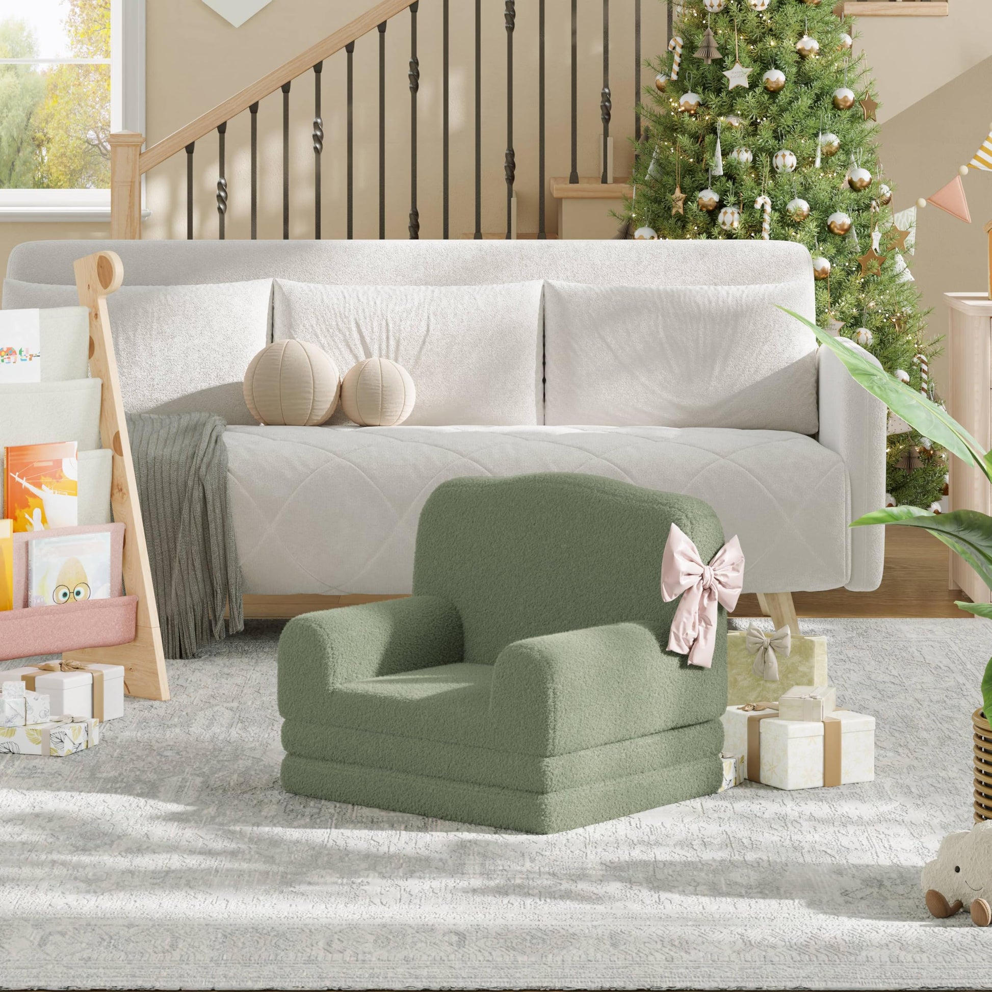 Fauteuil-canapé enfant Garvee en sherpa réversible avec housse lavable, motif couronne, idéal pour la salle de jeux et la chambre d'enfant. Léger, confortable et pliable.