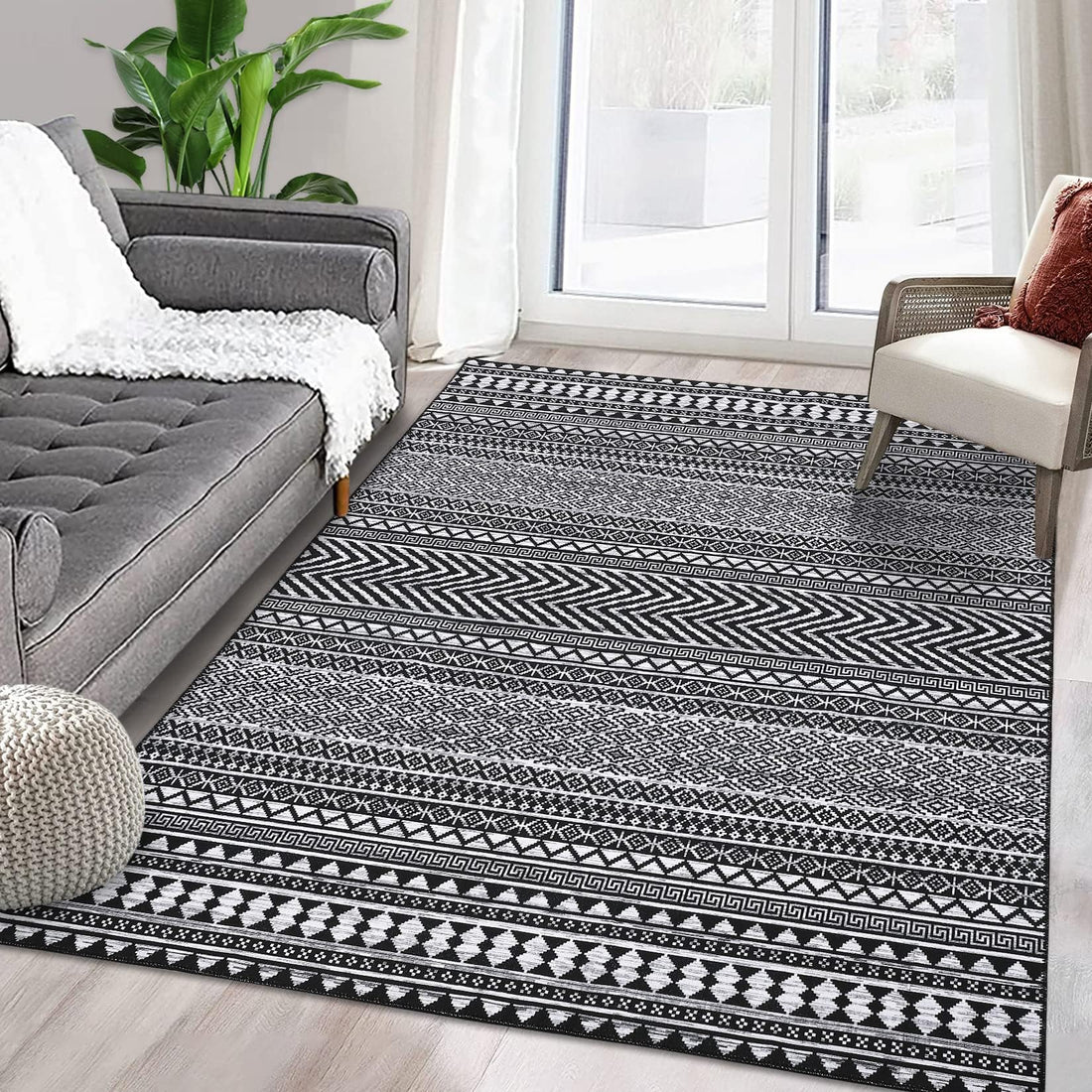 Tapis marocain bohème GARVEE 160x230cm Noir, déperlant, à poils courts, résistant aux taches et à l'huile, lavable, salon et chambre