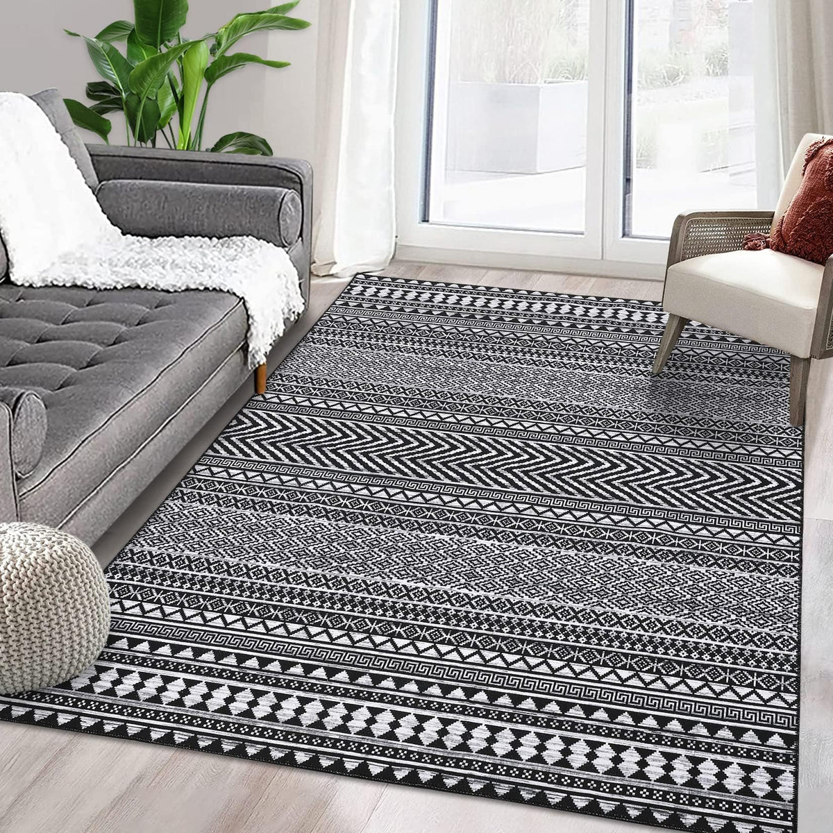 Tapis marocain bohème GARVEE 160x230cm Noir, déperlant, à poils courts, résistant aux taches et à l'huile, lavable, salon et chambre