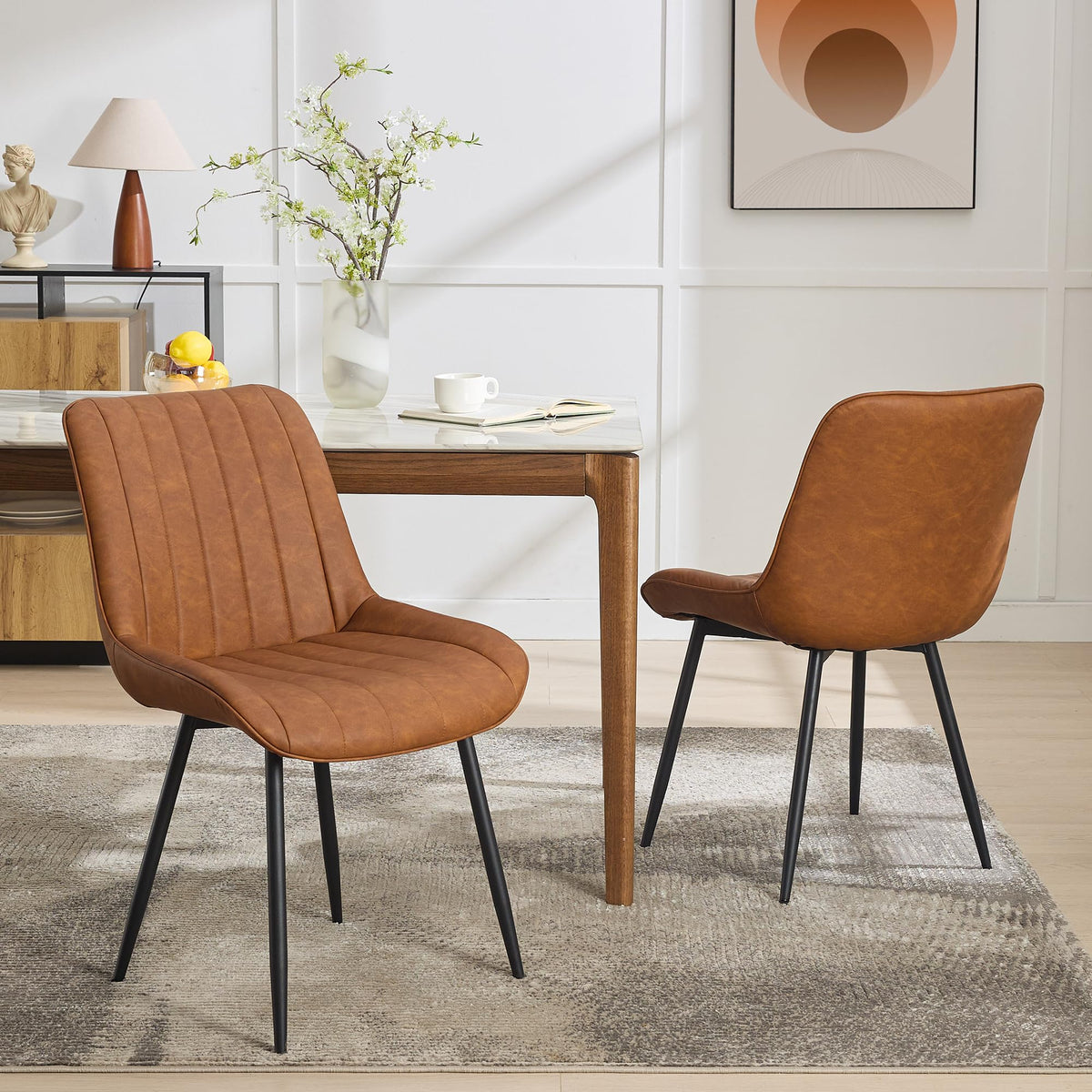 Ensemble de 2 chaises de salle à manger modernes Garvee, revêtues de cuir PU, pieds en métal, stables, confortables et polyvalentes, idéales pour la cuisine ou un café, couleur noire.