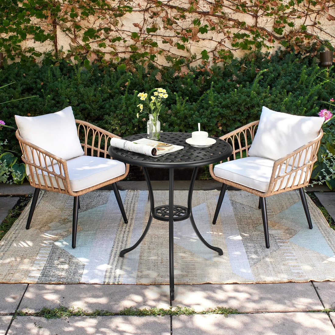 Table de bistrot Garvee Patio ronde de 61 cm (24 po) avec trou pour parasol de 5 cm (2 po), en aluminium résistant aux intempéries et structure en fer robuste, noir classique, pour balcon et jardin.