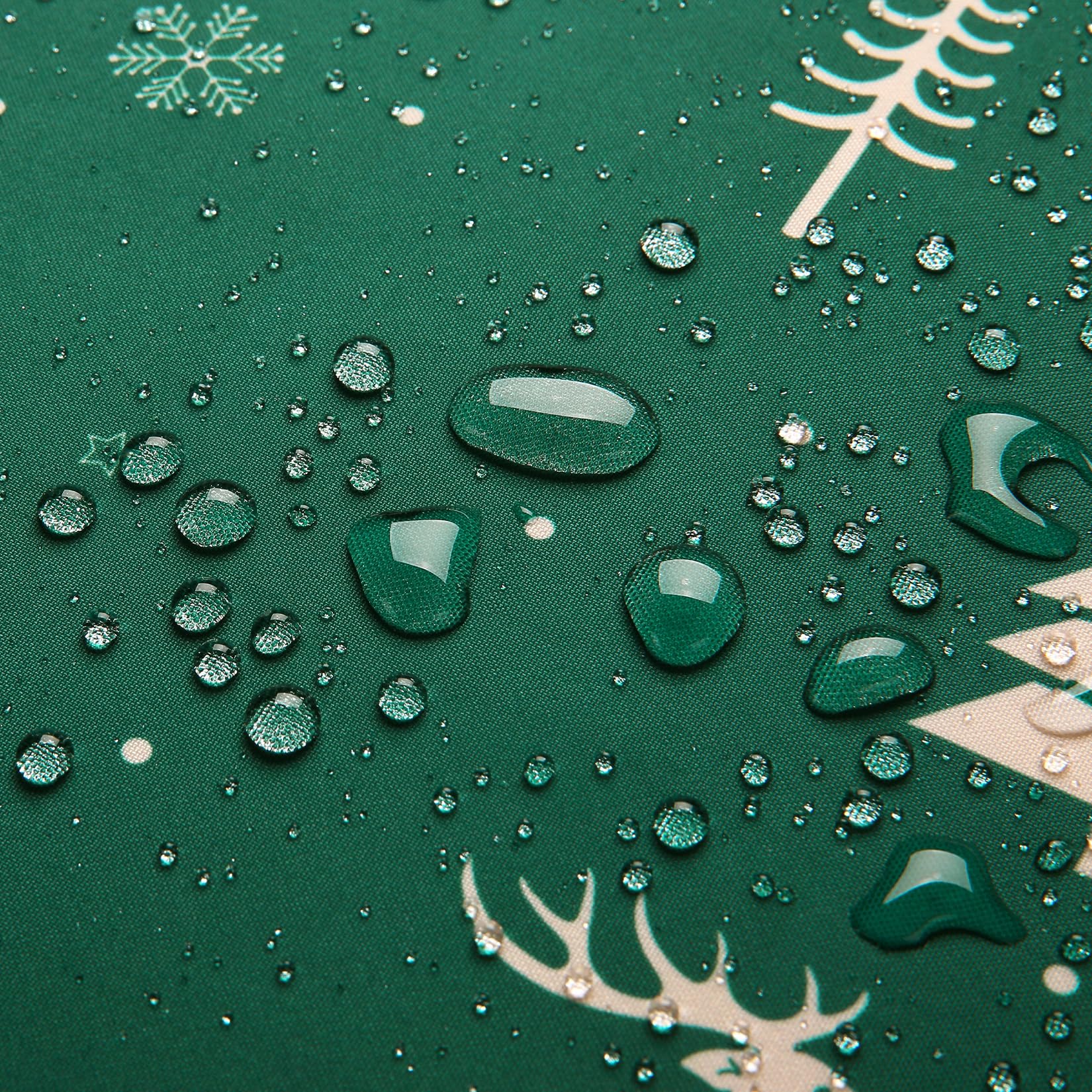 Nappe de Noël ronde Garvee 152 cm verte, imperméable et lavable, en polyester, idéale pour les fêtes, la cuisine et la salle à manger.