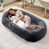 Garvee Lit orthopédique géant en mousse à mémoire pour humains et animaux, fourrure synthétique douce, poche latérale et sangle de transport, gris foncé - Gris foncé