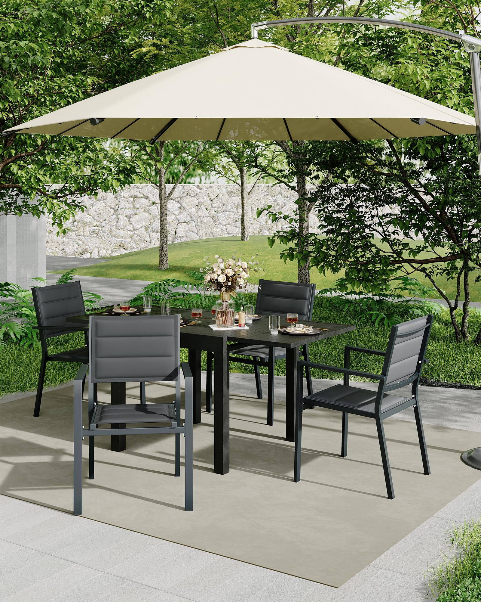 Ensemble de 2 chaises de jardin empilables Garvee en métal avec revêtement Textilène résistant aux UV, légères et résistantes aux intempéries, structure en aluminium, noires.