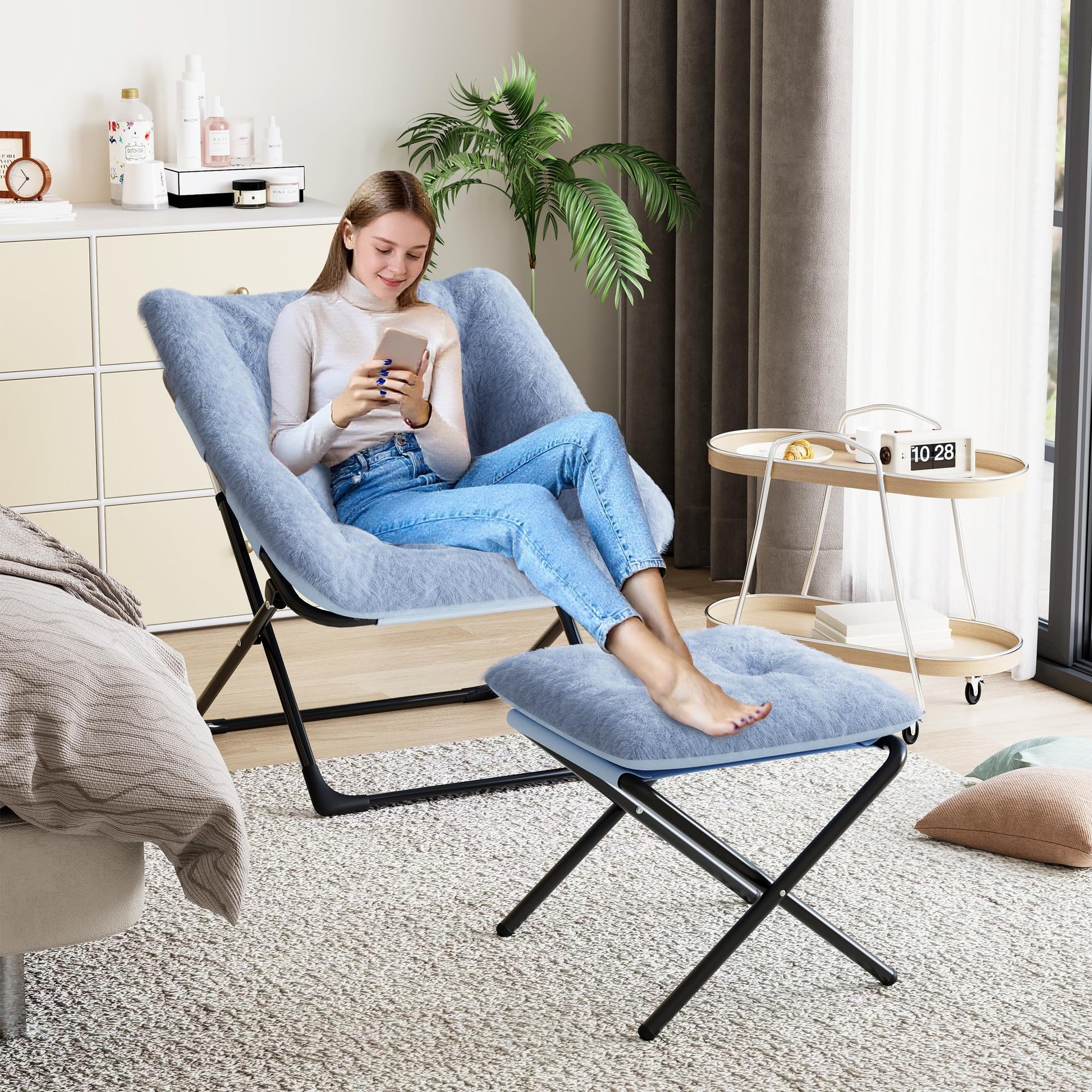 Fauteuil confortable Garvee XL en fausse fourrure avec structure en métal et base antidérapante pour salon et chambre, bleu, XL