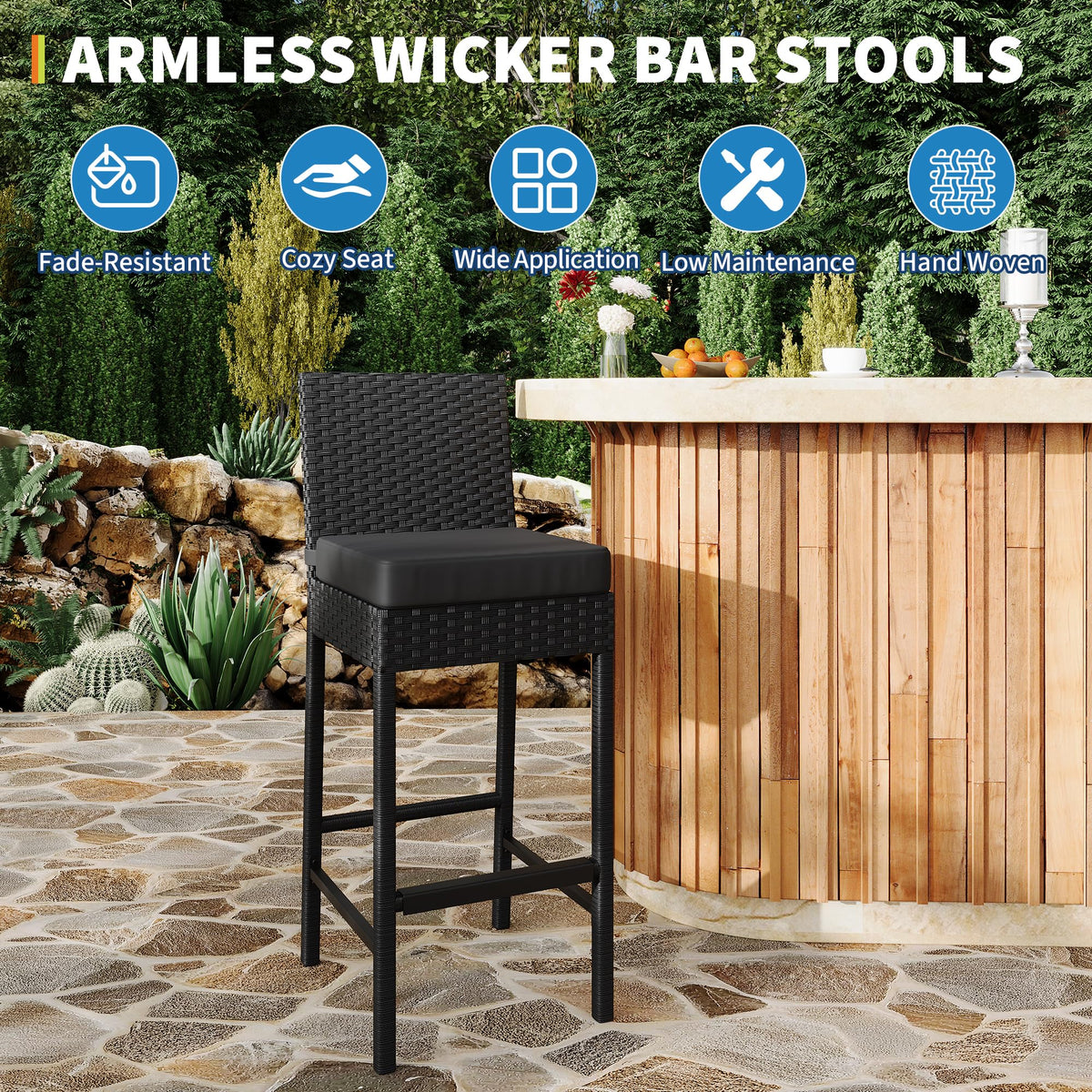 Ensemble de 4 tabourets de bar d'extérieur Garvee en résine tressée - Ergonomiques et robustes - Structure en rotin PE et acier - Pour jardin et terrasse - 40,6 x 45 x 103,6 cm - Noir résistant aux intempéries